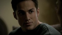/album/vampire-diaries/the-vampire-diaries-2x13-daddy-issues-tyler-lockwood-cap-02-jpg/