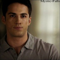 /album/vampire-diaries/a2949438873-1-3-jpg/